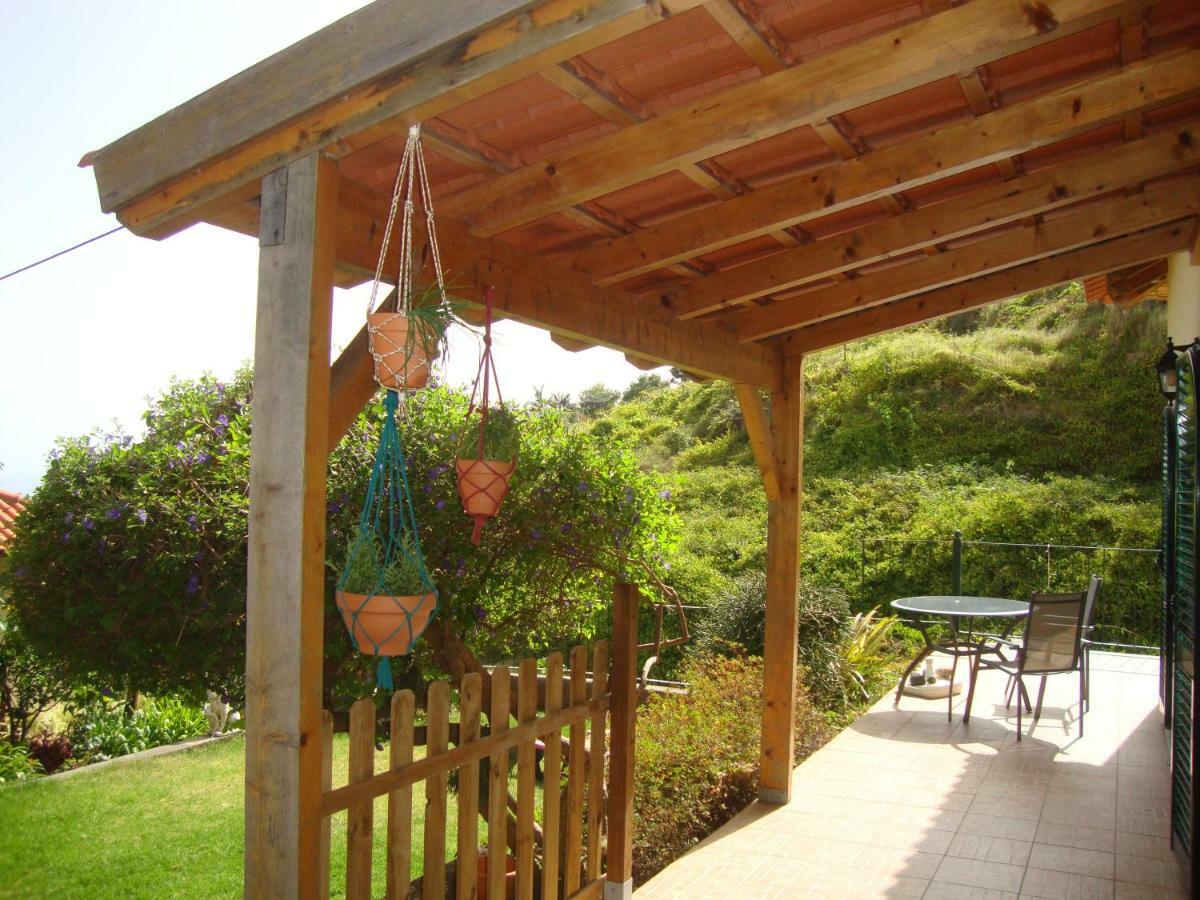 Blooming Botanic Houses Estreito Da Calheta Exterior photo